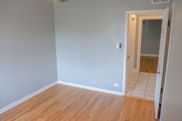 5445 W 64th Street 2, Chicago, IL 60638