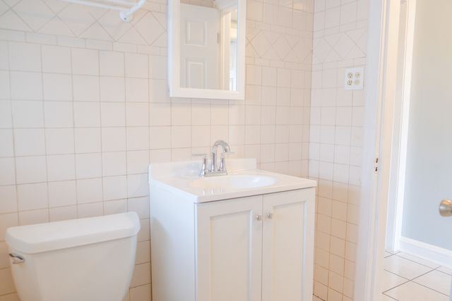 5445 W 64th Street 2, Chicago, IL 60638