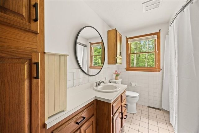 73 Center Street, Plympton, MA 02367