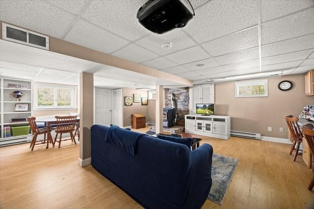 73 Center Street, Plympton, MA 02367