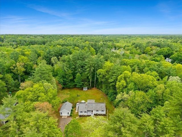 73 Center Street, Plympton, MA 02367