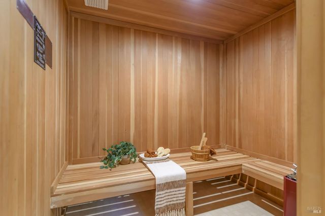 101 Garner Dr, Novato, CA 94947