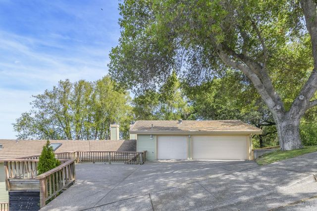 101 Garner Dr, Novato, CA 94947