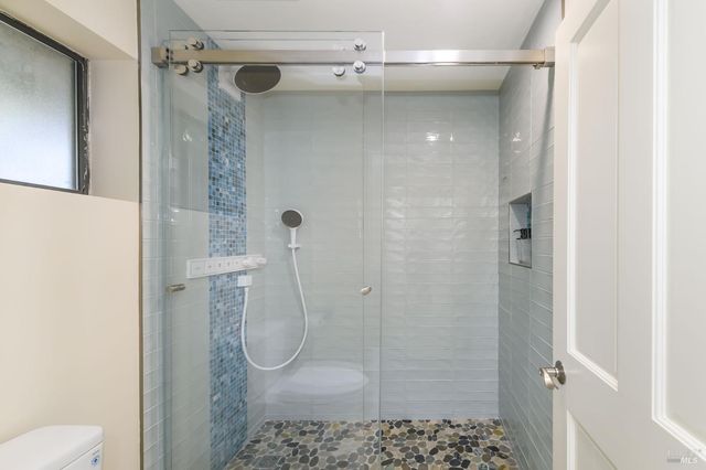 101 Garner Dr, Novato, CA 94947