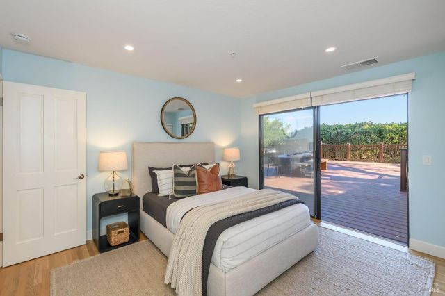 101 Garner Dr, Novato, CA 94947