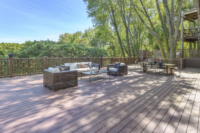 101 Garner Dr, Novato, CA 94947