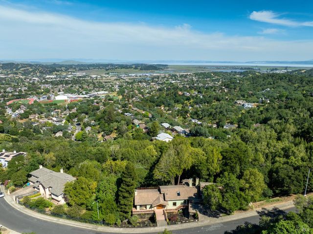 101 Garner Dr, Novato, CA 94947