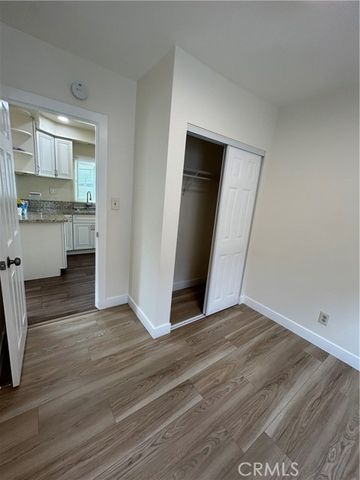 2033 W Burnett Street, Long Beach, CA 90810