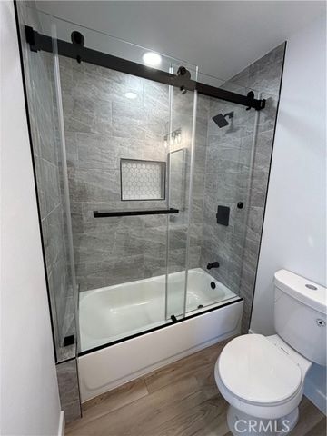 2033 W Burnett Street, Long Beach, CA 90810