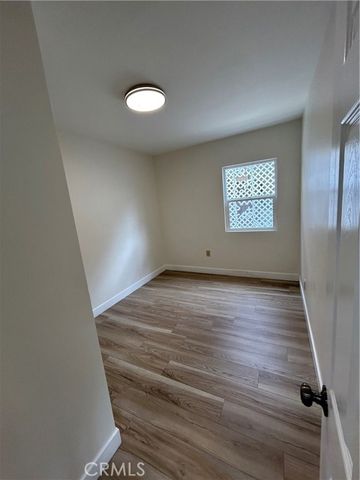 2033 W Burnett Street, Long Beach, CA 90810