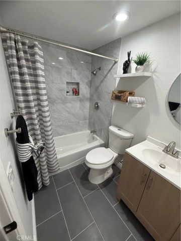 25052 Calle Arenal, Lake Forest, CA 92630