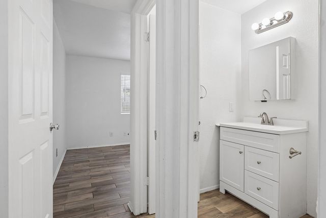 6803 Woodhue DR B, Austin, TX 78745