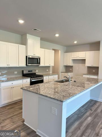 731 Point Place Drive, Loganville, GA 30052