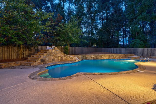 4305 Southern Pines Drive, Evans, GA 30809