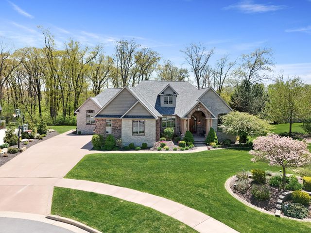 1089 George Ade Court, Crown Point, IN 46307