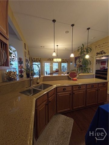 100 Cumberland Way, Savannah, GA 31407