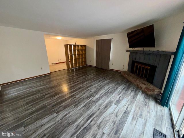 719 LINDA DR, Baltimore, MD 21228