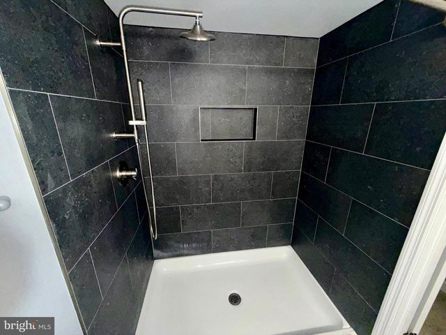 719 LINDA DR, Baltimore, MD 21228