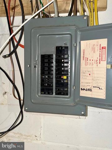 719 LINDA DR, Baltimore, MD 21228