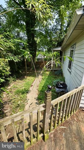 719 LINDA DR, Baltimore, MD 21228