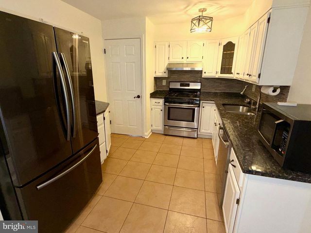 719 LINDA DR, Baltimore, MD 21228