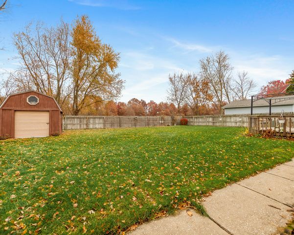 5076 Honeysuckle Avenue, Portage, IN 46368