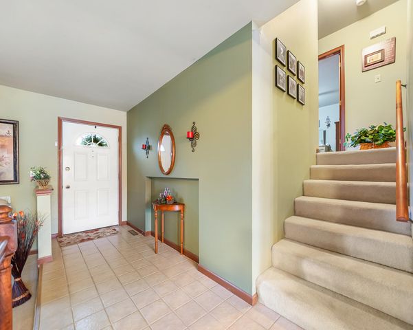 5076 Honeysuckle Avenue, Portage, IN 46368