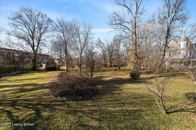 114 Crescent Ave APT D1, Louisville, KY 40206