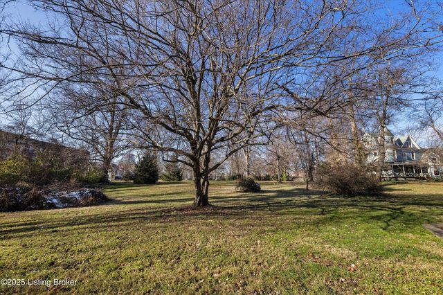 114 Crescent Ave APT D1, Louisville, KY 40206