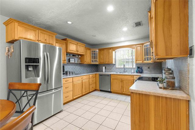 3753 NE 18TH COURT, Ocala, FL 34479