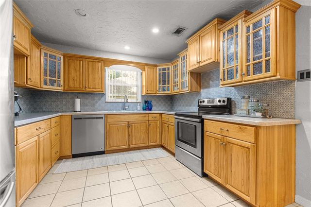 3753 NE 18TH COURT, Ocala, FL 34479