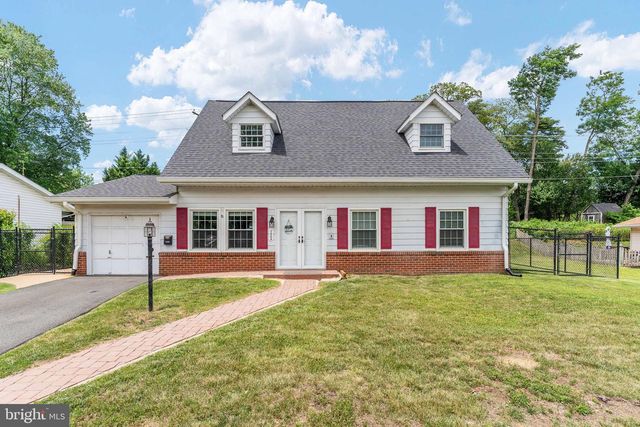 1009 S IRONWOOD RD, Sterling, VA 20164