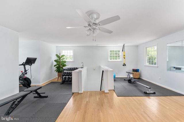 1009 S IRONWOOD RD, Sterling, VA 20164