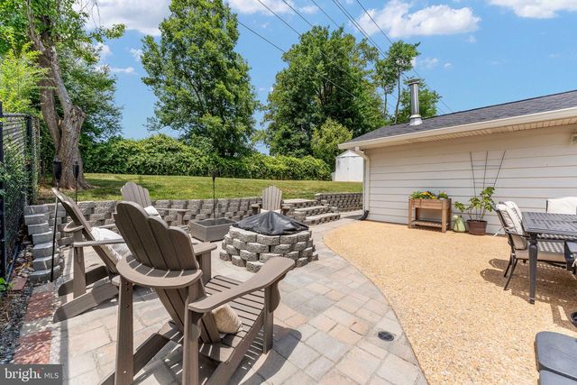 1009 S IRONWOOD RD, Sterling, VA 20164