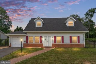 1009 S IRONWOOD RD, Sterling, VA 20164
