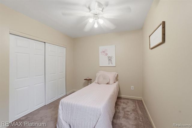 15921 W M 36, Pinckney, MI 48169