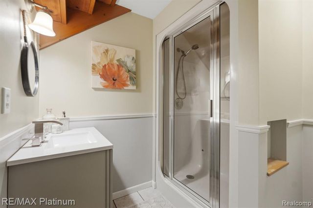 15921 W M 36, Pinckney, MI 48169
