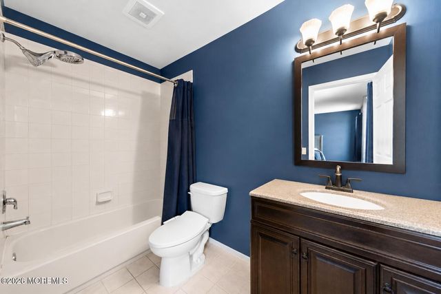 87 E Parsonage Way, Manalapan, NJ 07726