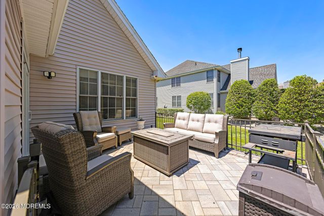 87 E Parsonage Way, Manalapan, NJ 07726