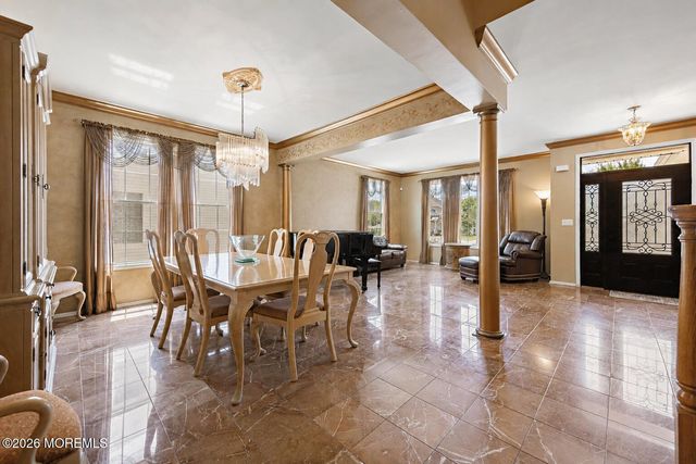 87 E Parsonage Way, Manalapan, NJ 07726