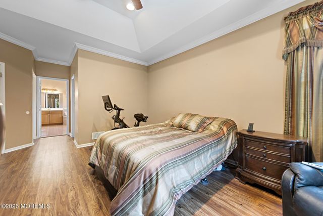 87 E Parsonage Way, Manalapan, NJ 07726