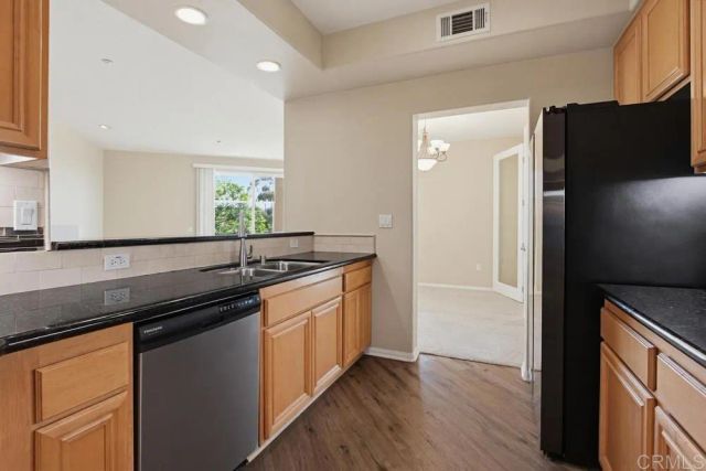 823 Kalpati Cir 201, Carlsbad, CA 92008