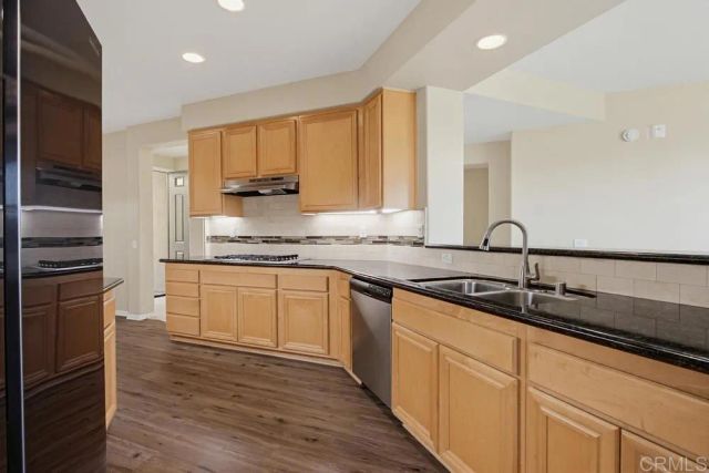 823 Kalpati Cir 201, Carlsbad, CA 92008