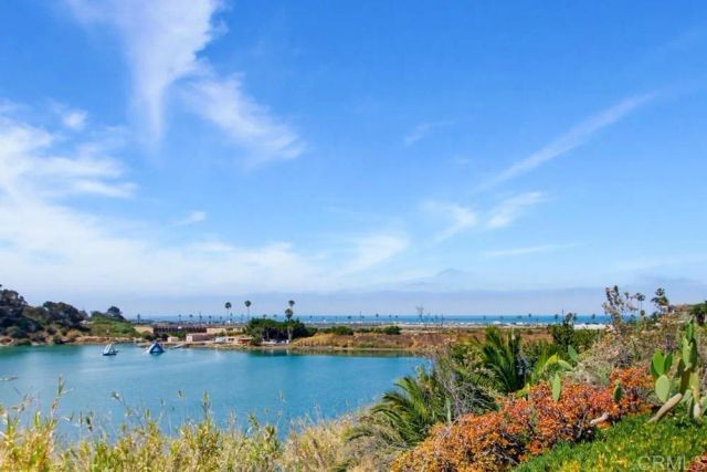 823 Kalpati Cir 201, Carlsbad, CA 92008