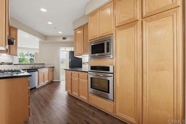 823 Kalpati Cir 201, Carlsbad, CA 92008