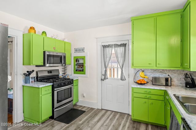 907 E Melbourne Avenue, Melbourne, FL 32901