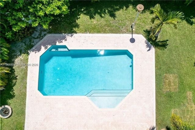 2271 SW 30th Ter, Fort Lauderdale, FL 33312