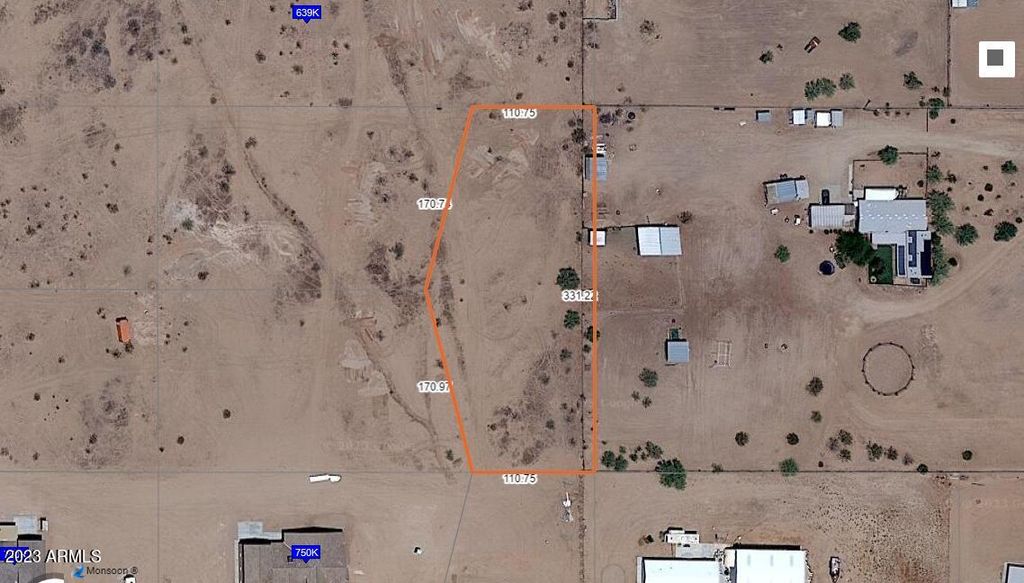 Image 4 of property listing at 240XX W Beacon Lane 3, Wittmann, AZ 85361