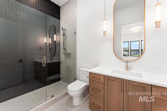 2432 S Globe Lane, Boise, ID 83716