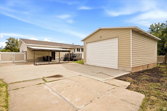 1833 N 1450 W, Layton, UT 84041